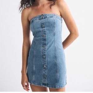 Women’s Strapless Denim Mini Dress